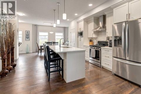 165 Sundown Road Cochrane AB T4C2M5