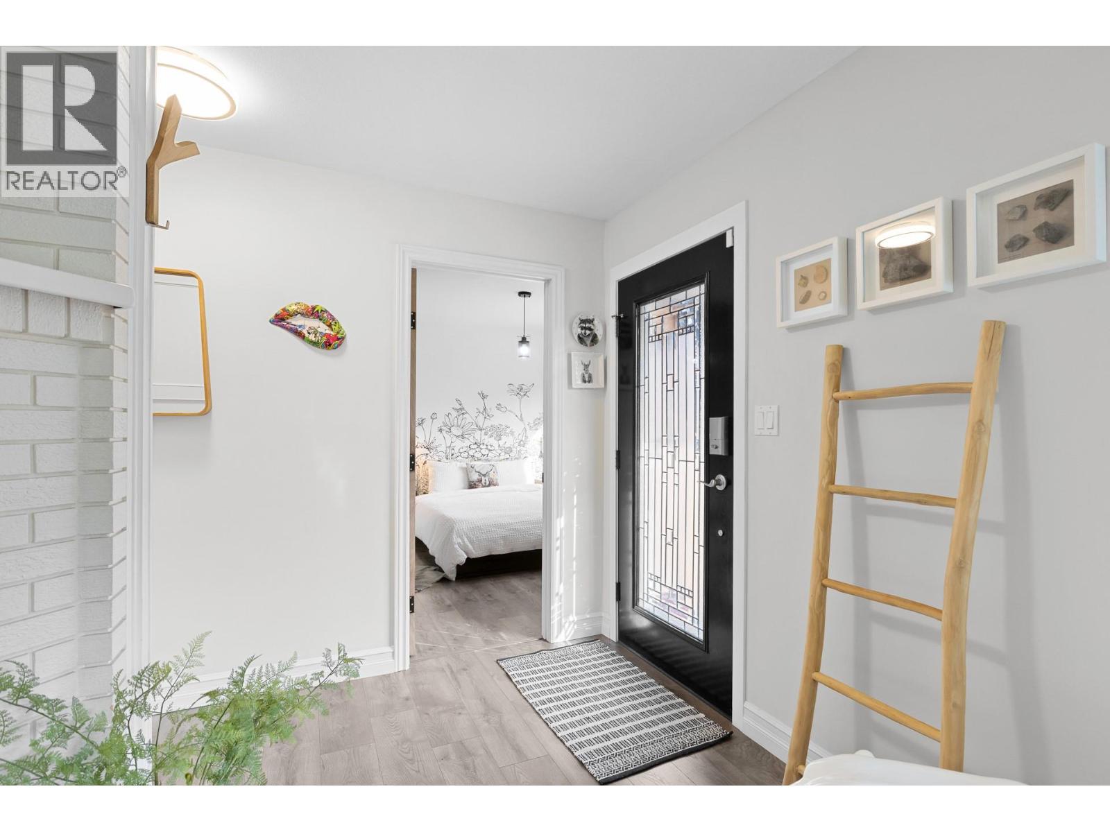 2426 Collingwood Road