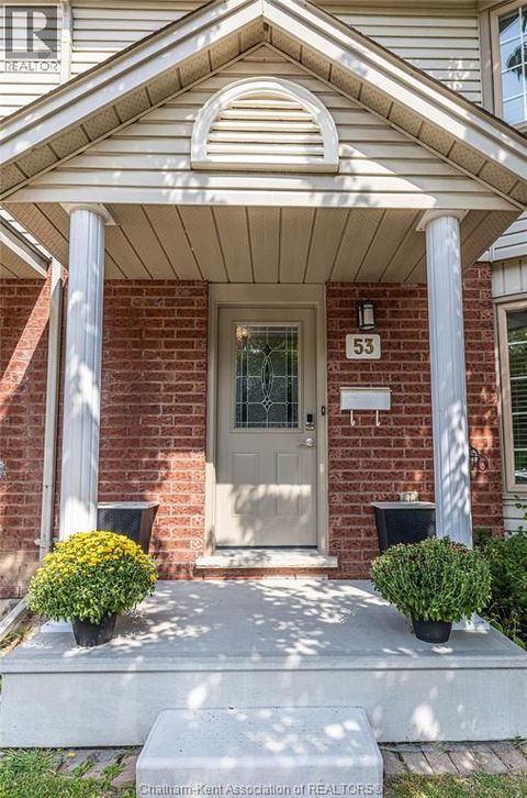 70 CHAPMAN COURT Unit# 53 London ON N6G4Z4