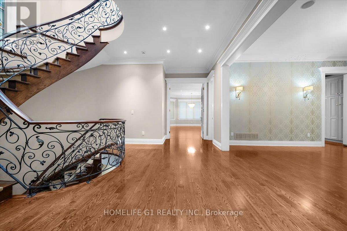 210 ST LEONARDS AVENUE