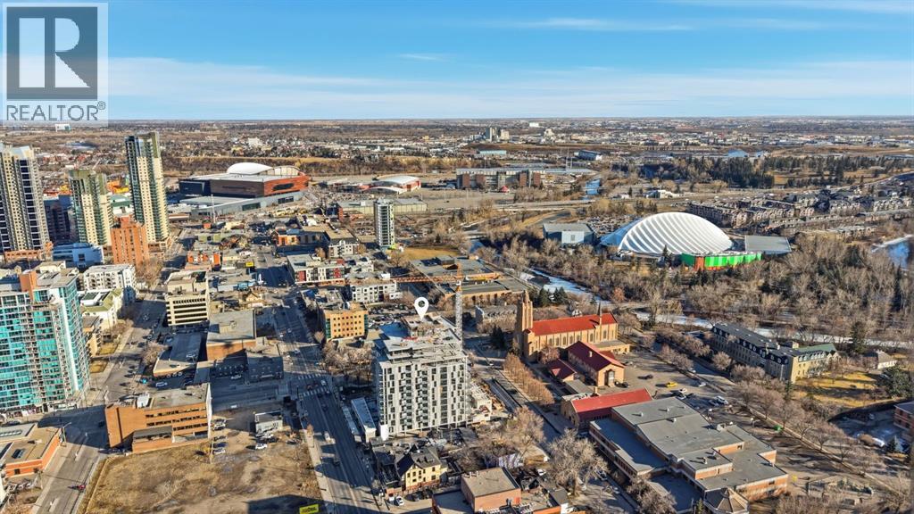 813, 210 18 Avenue SW