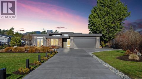 854 Birch Rd North Saanich BC V8L5R9