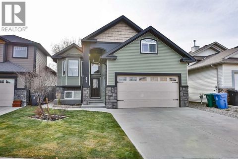 477 Edinburgh Road W Lethbridge AB T1J5A8