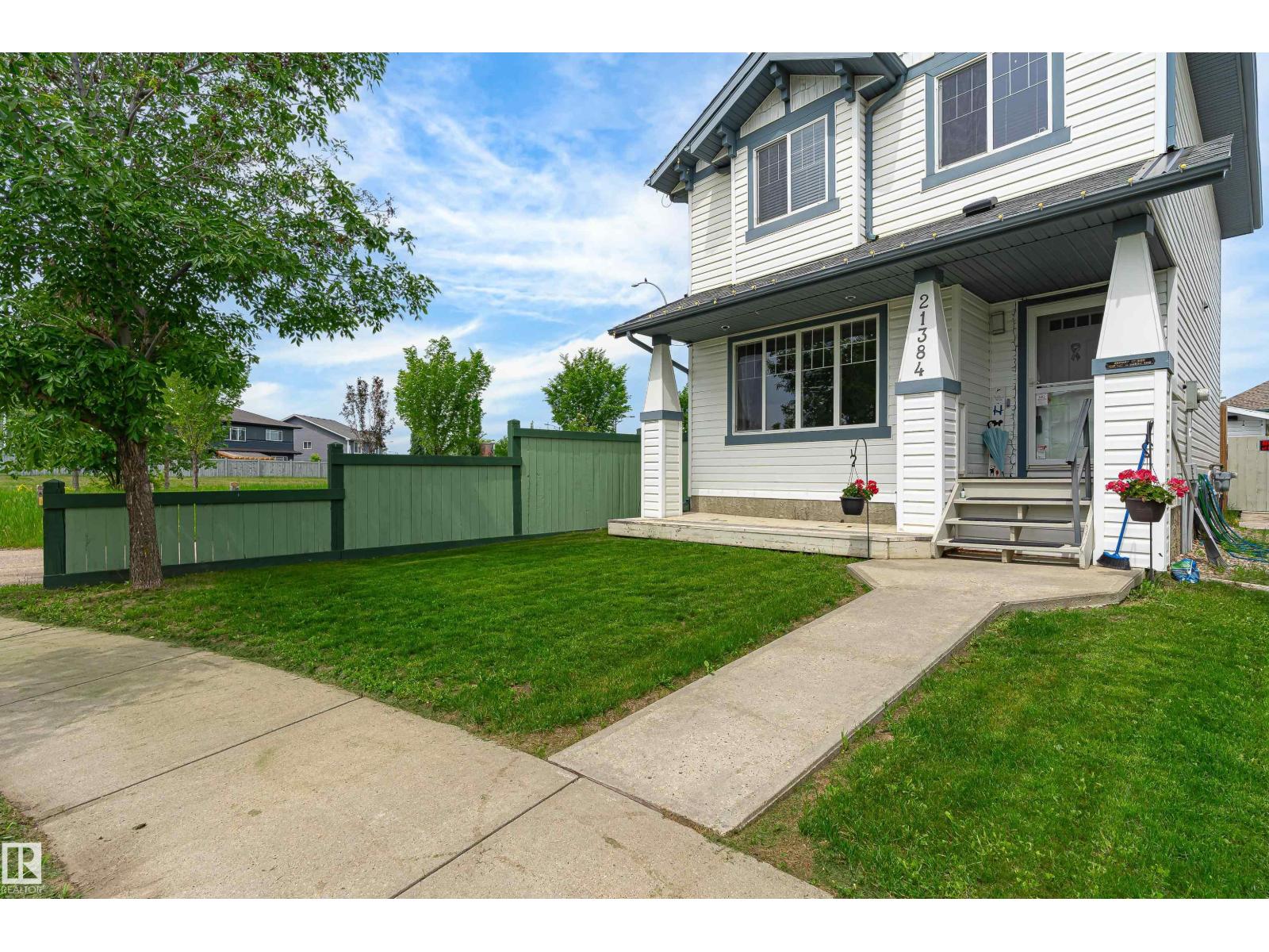 21384 88 AV NW