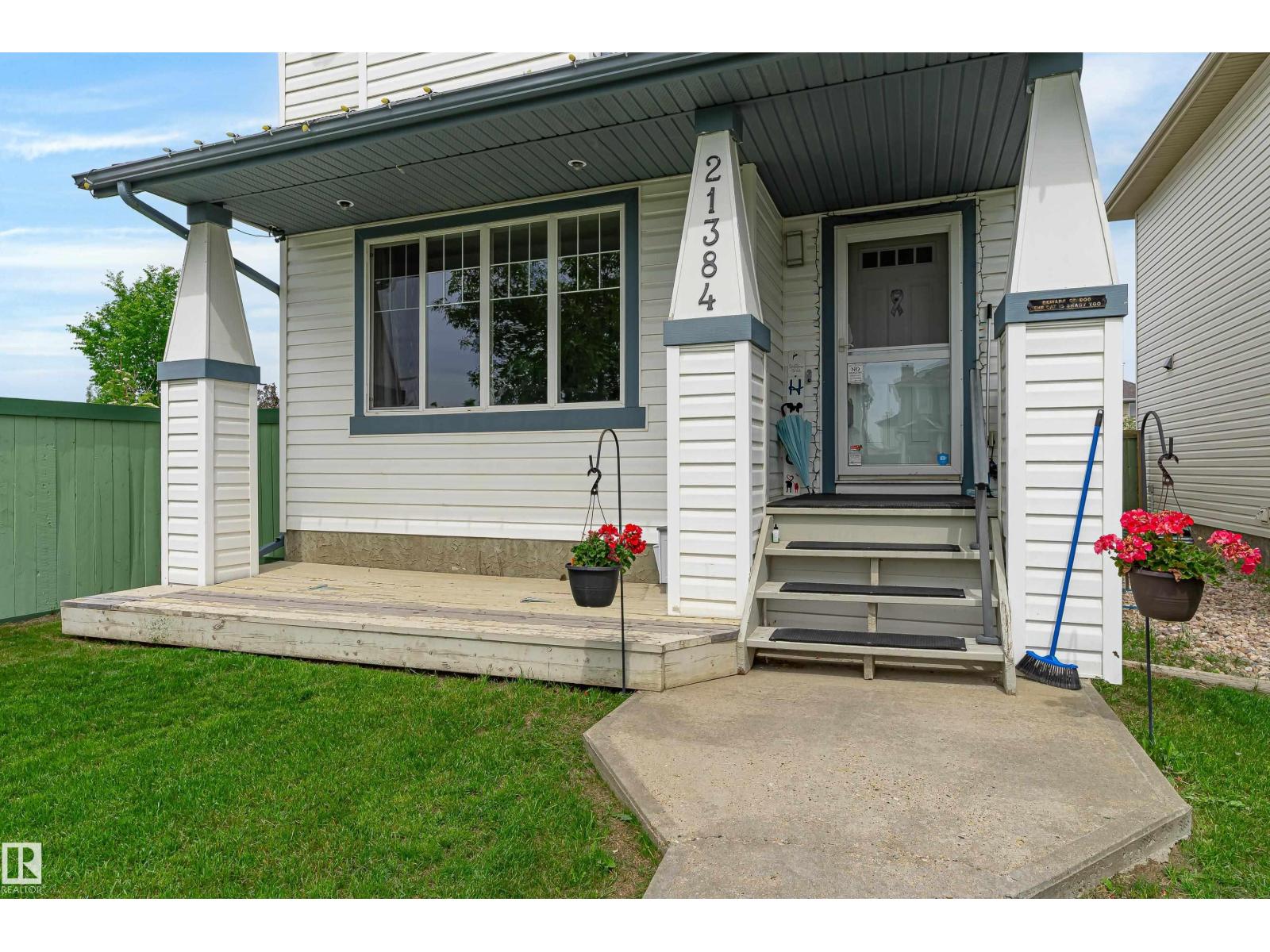 21384 88 AV NW