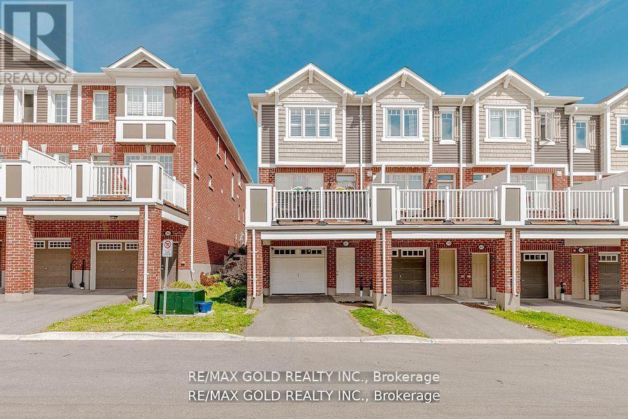 297 EQUESTRIAN WAY