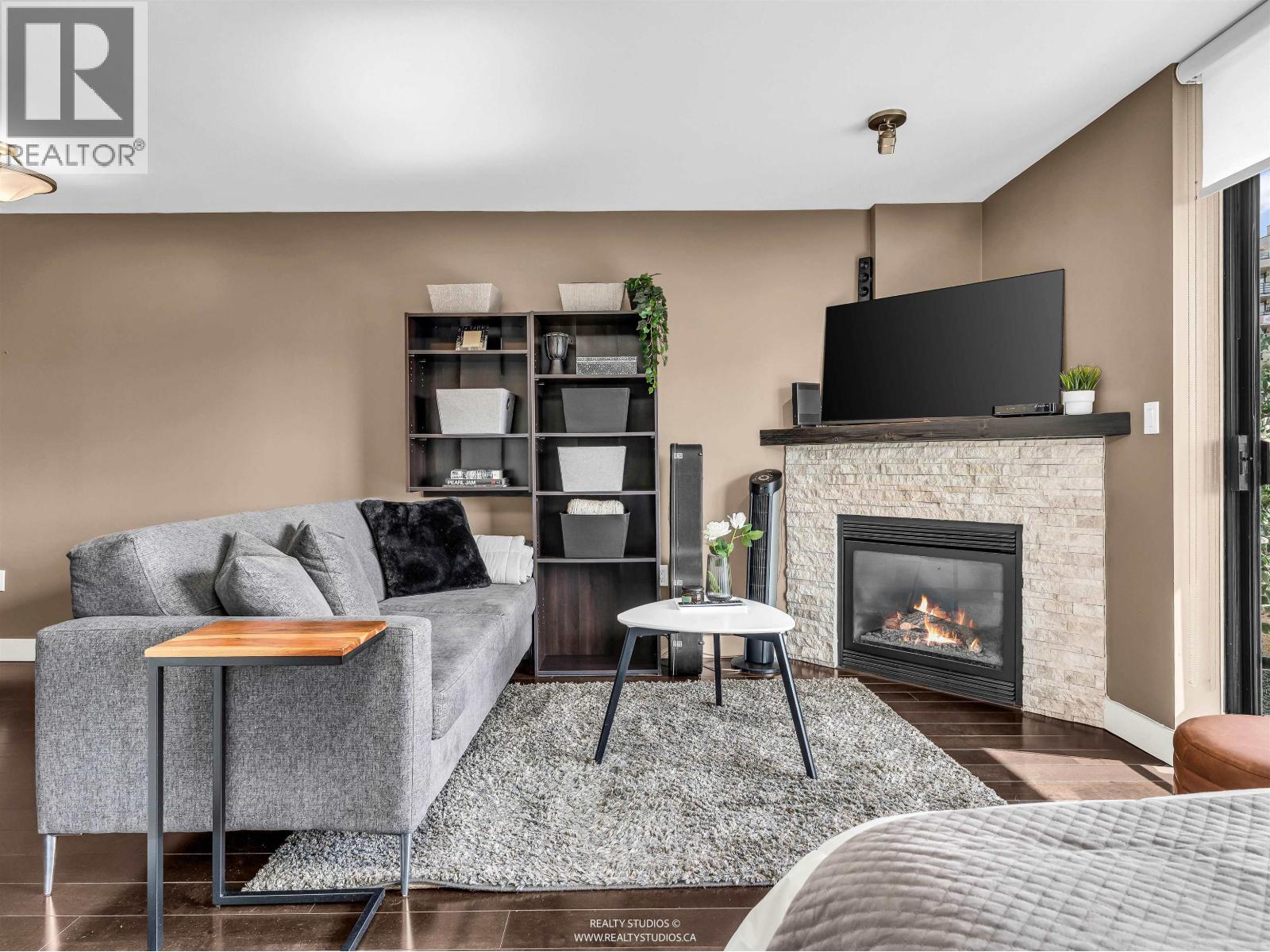 701 155 W 1ST STREET