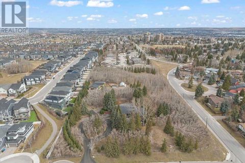7010 11 Avenue SW Calgary AB T3H4B4