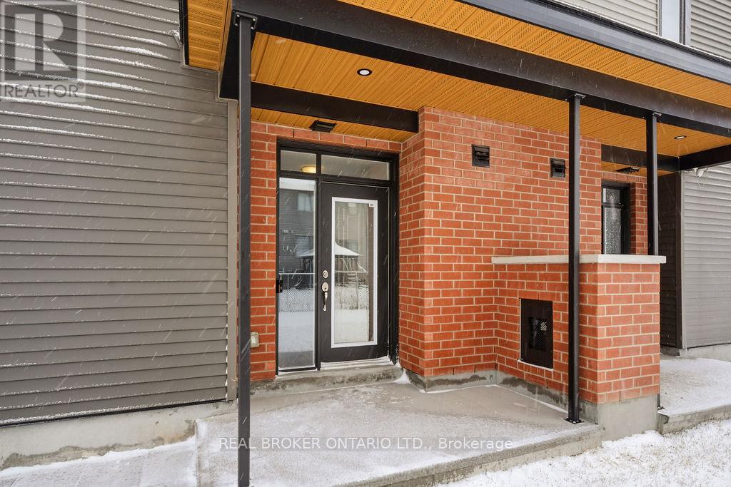 631 CORPORAL PRIVATE