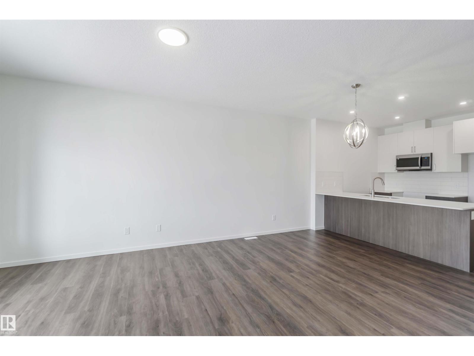 2467 ALCES LINK LI NW