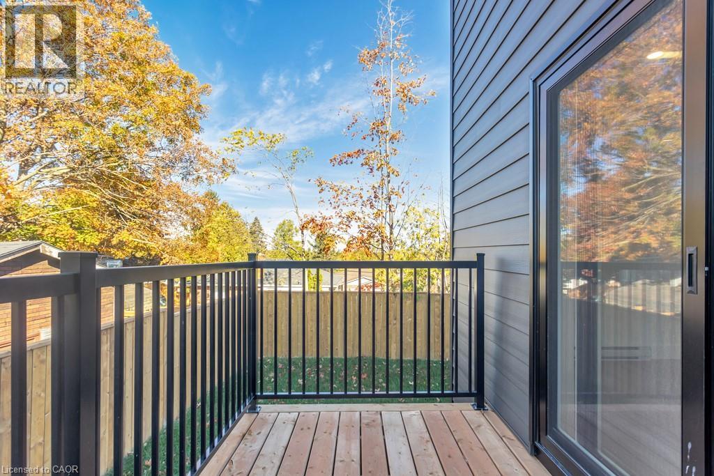 215 RAGLAN Street Unit# 7