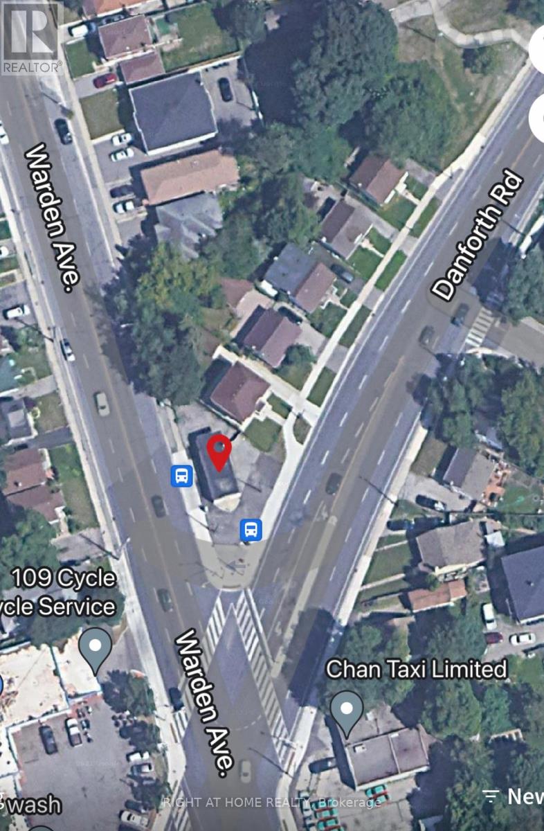 UNIT 1 - UNIT 1, 104 DANFORTH ROAD N