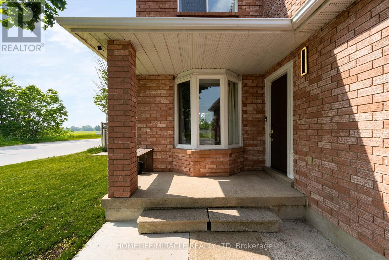 392 LIVINGSTONE STREET W