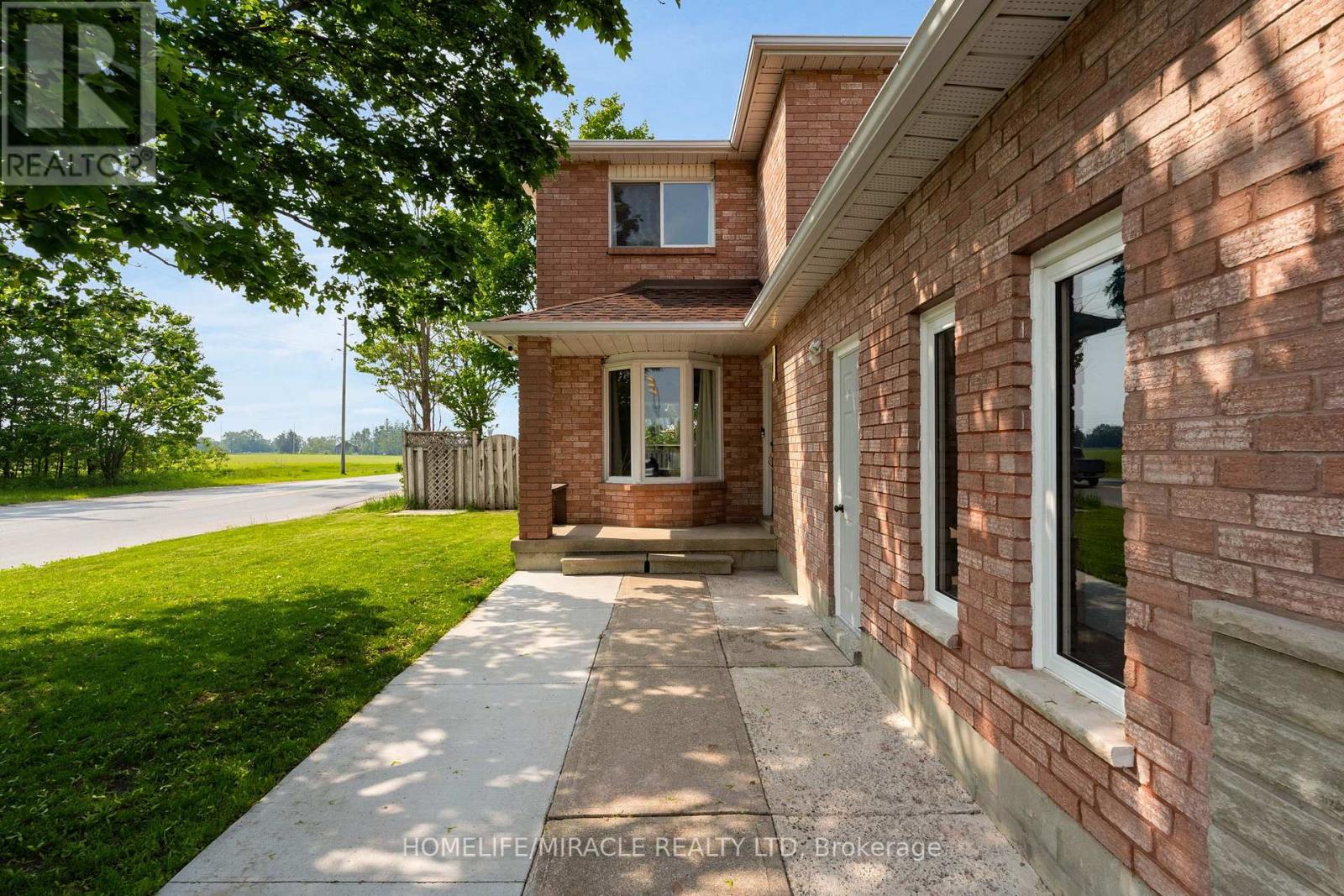 392 LIVINGSTONE STREET W