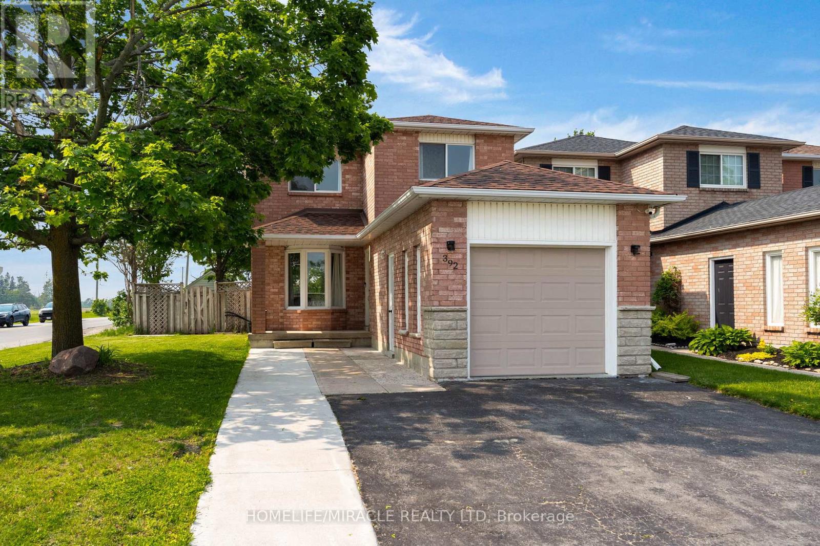 392 LIVINGSTONE STREET W