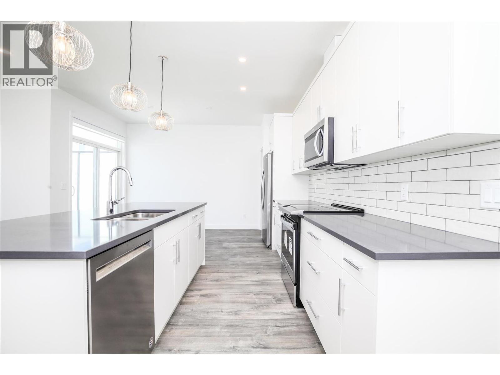 610 Academy Way Unit# 118