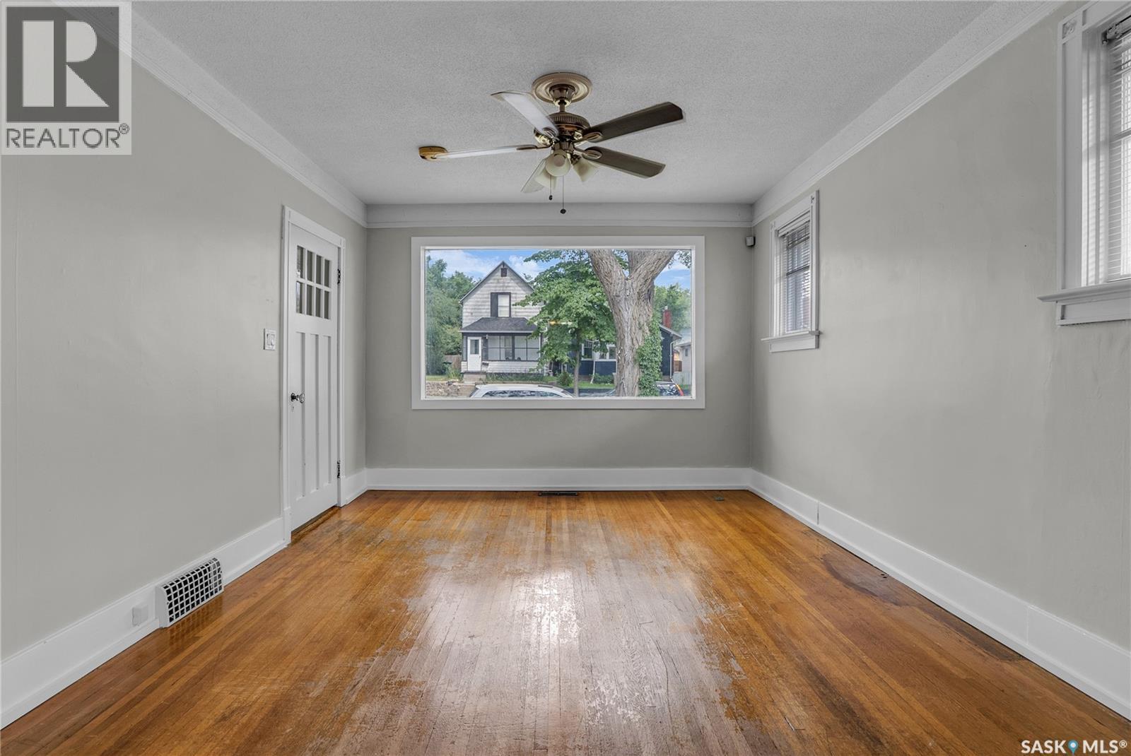 107 28th STREET W