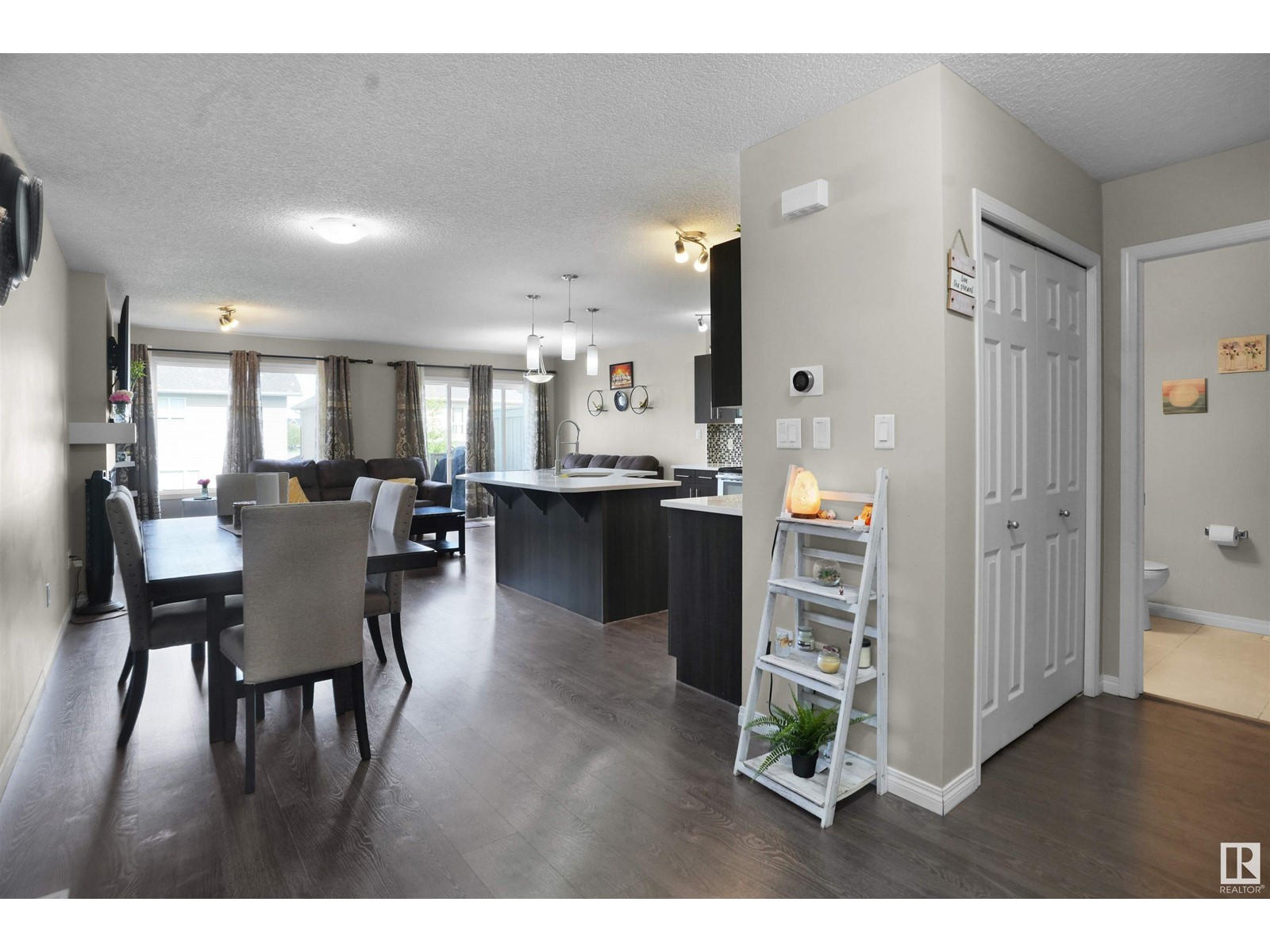 1673 CHAPMAN WY SW