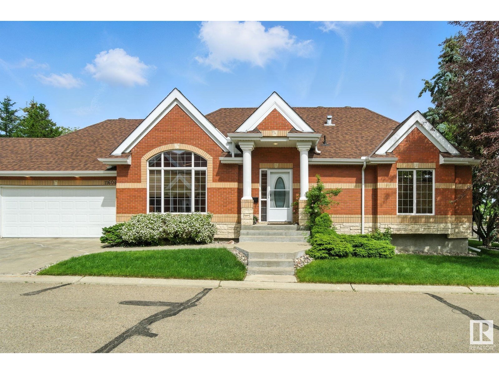 11604 15 AV NW