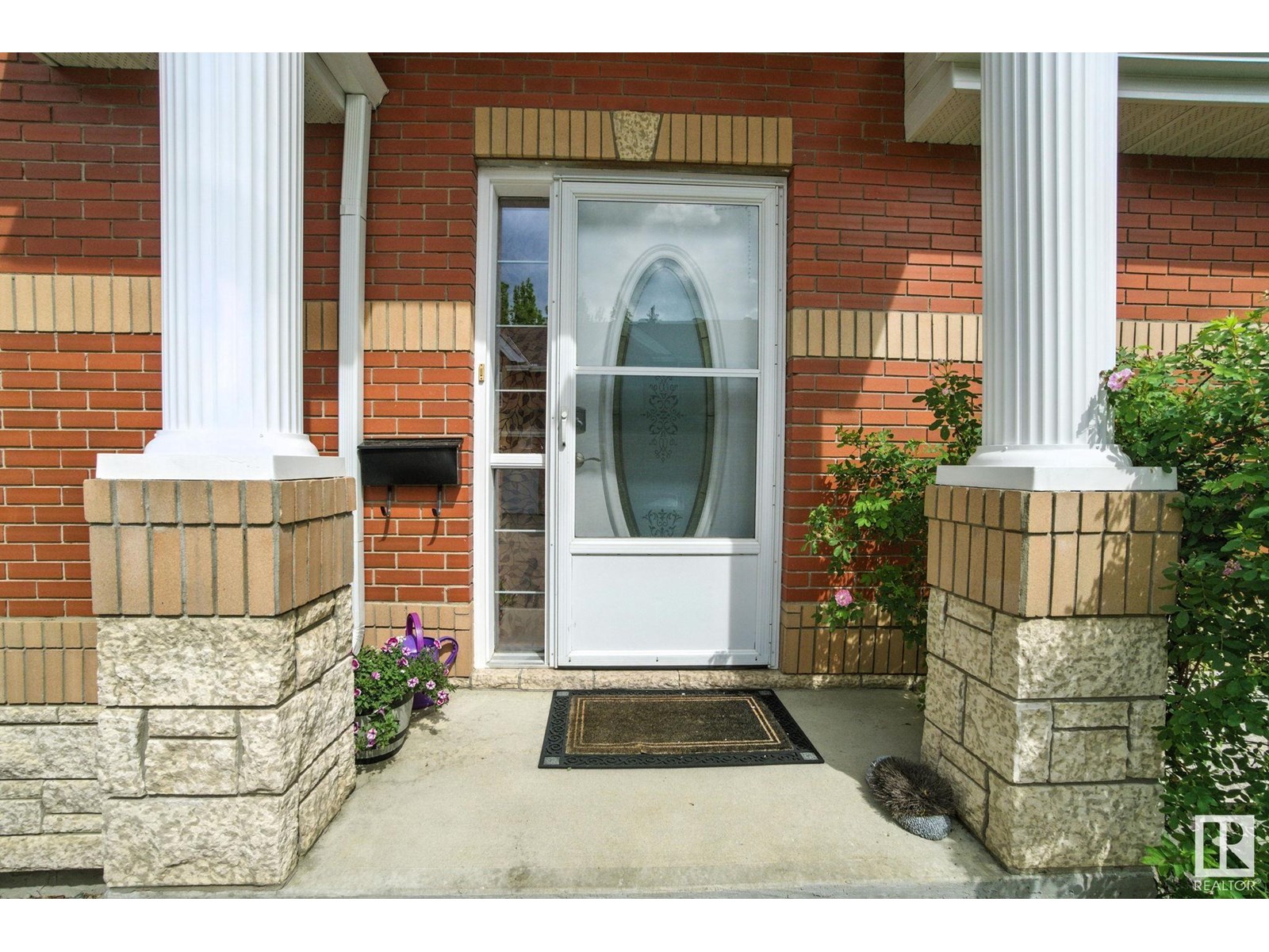 11604 15 AV NW