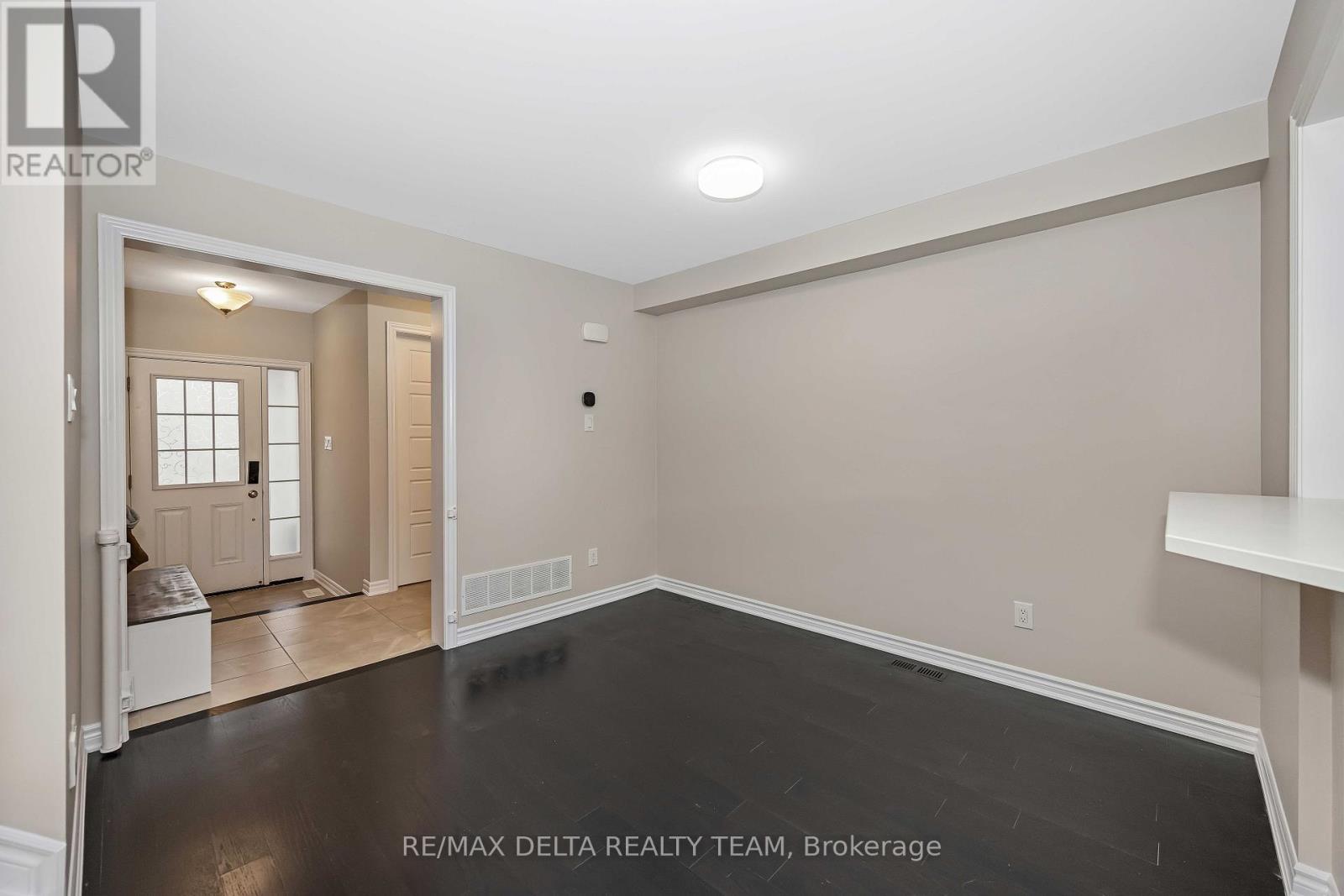 266 BRASSY MINNOW CRESCENT