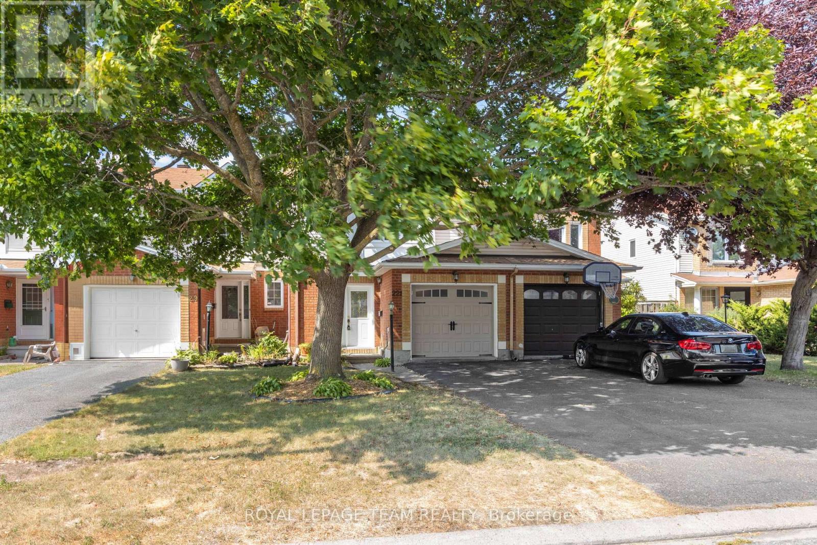 221 LONGSHIRE CIRCLE