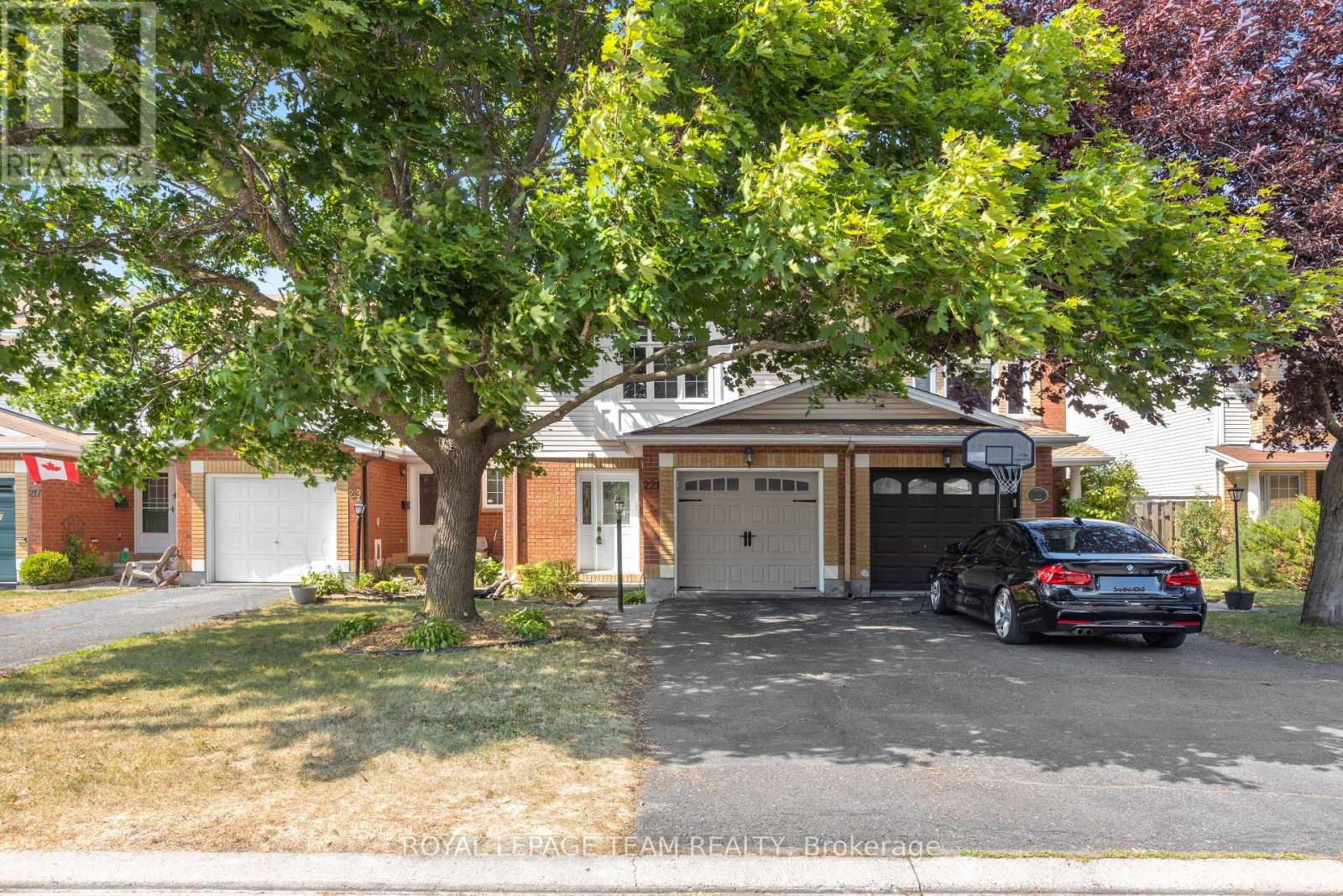221 LONGSHIRE CIRCLE