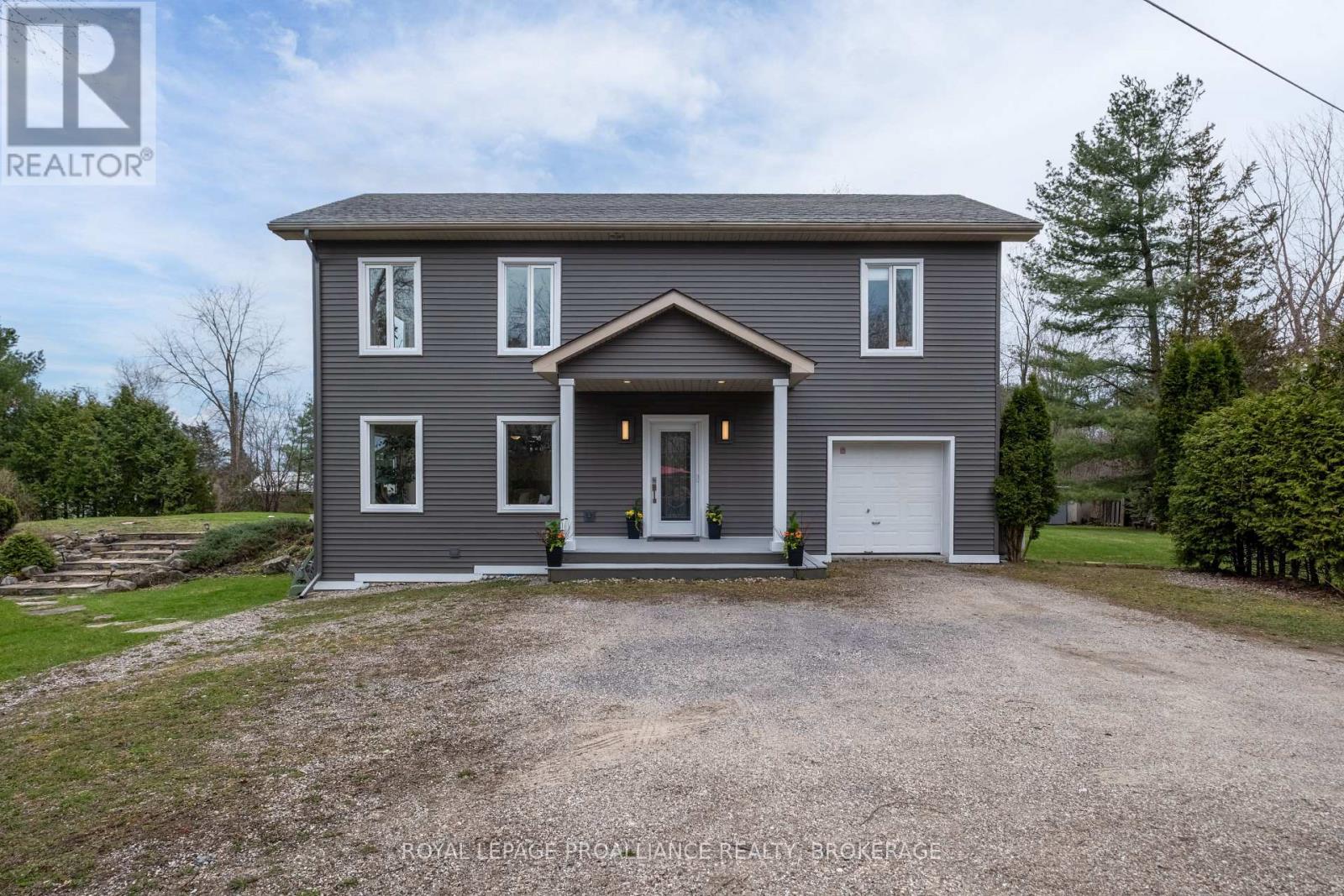 2749 LAKEFIELD DRIVE