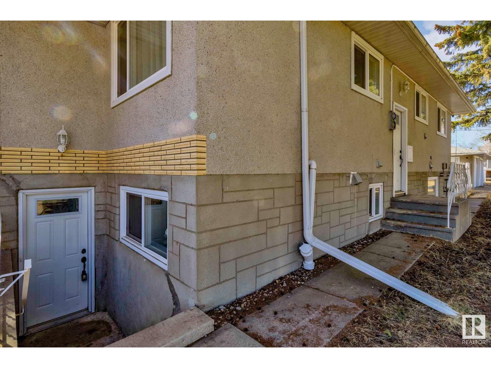 13230/32 101 ST NW NW