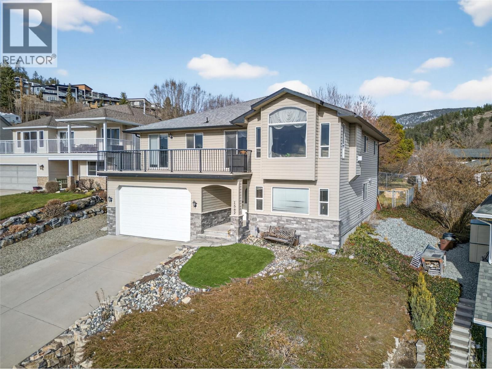 1562 Longley Crescent