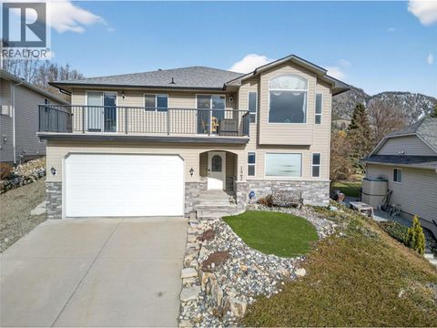 1562 Longley Crescent Kelowna BC V1P1M9