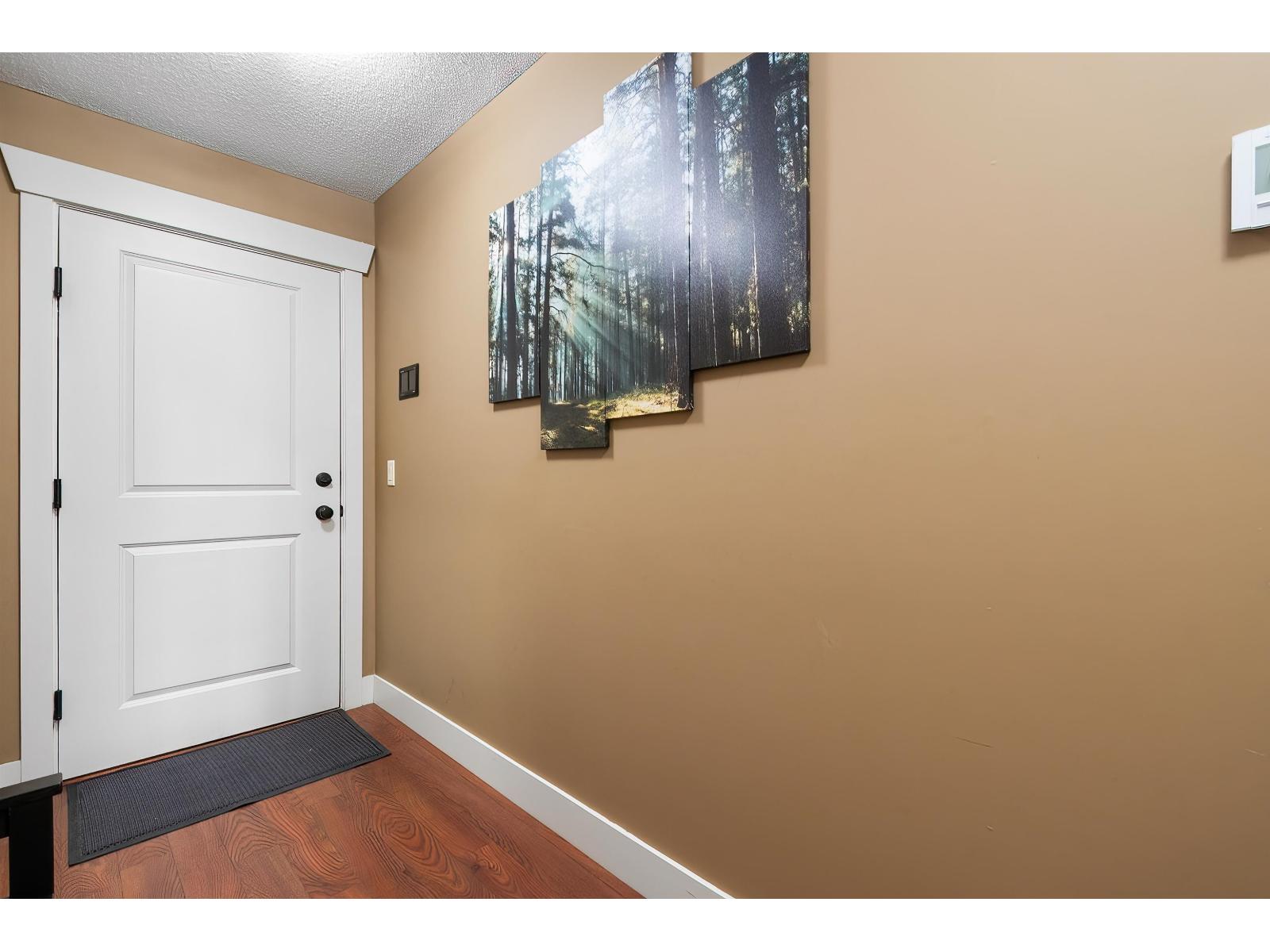 207 45893 CHESTERFIELD AVENUE|Chilliwack Downtown