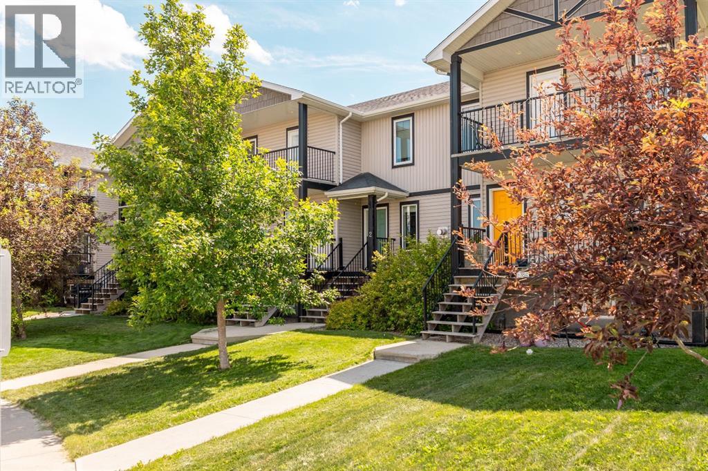 2, 3814 Sundance Close Close