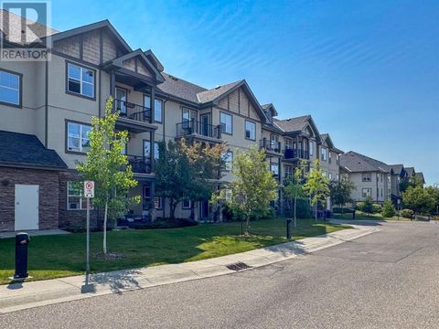211, 25 Prestwick Drive SE Calgary AB T2Z4Z1