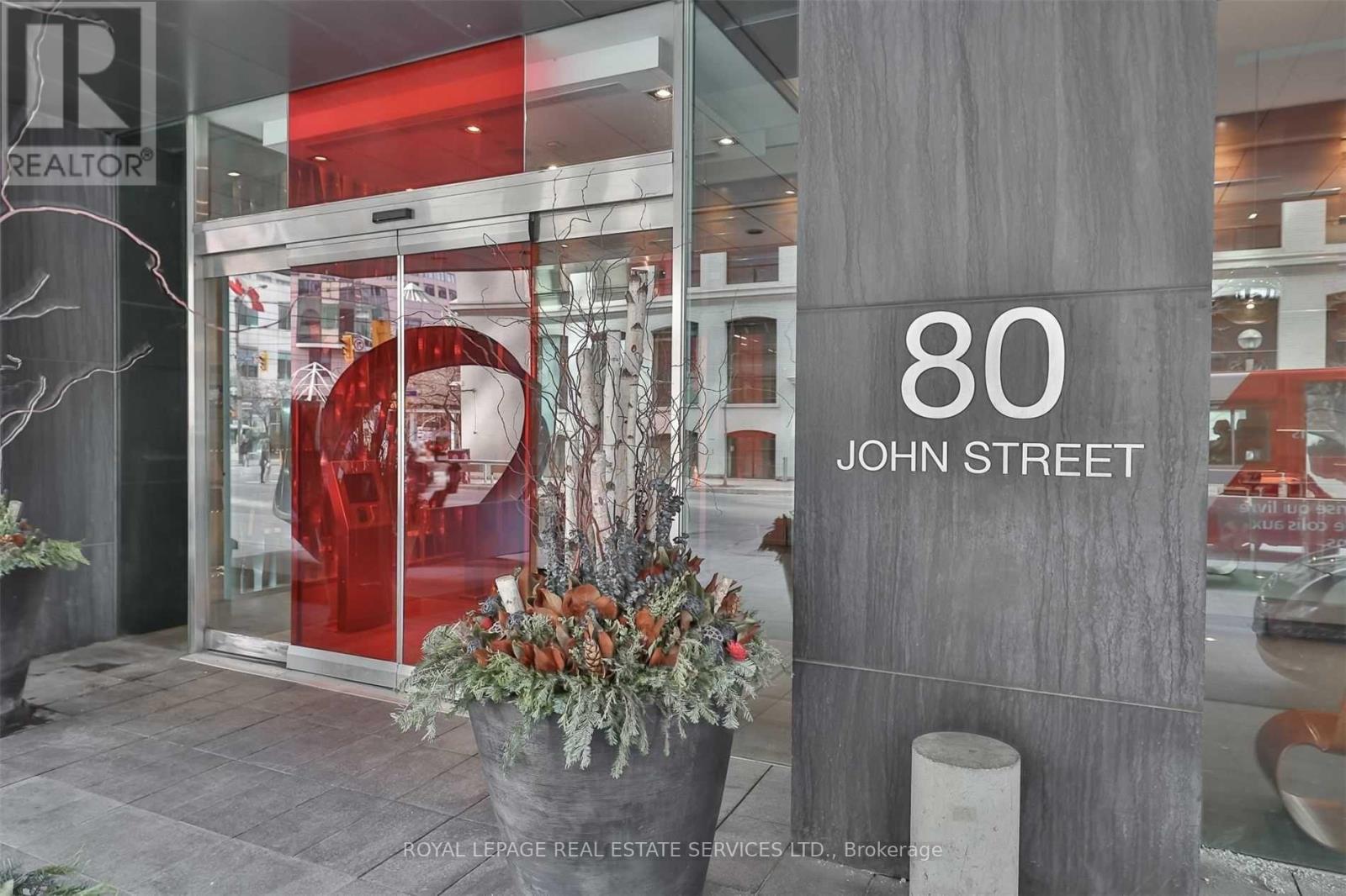4406 - 80 JOHN STREET
