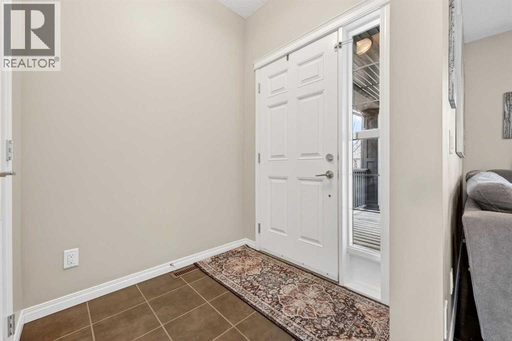 47 Copperpond Heights SE