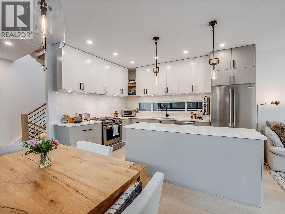 514 ROBSON Street Unit# B