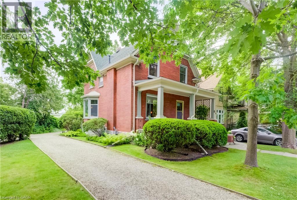 46 ELLEN Street W