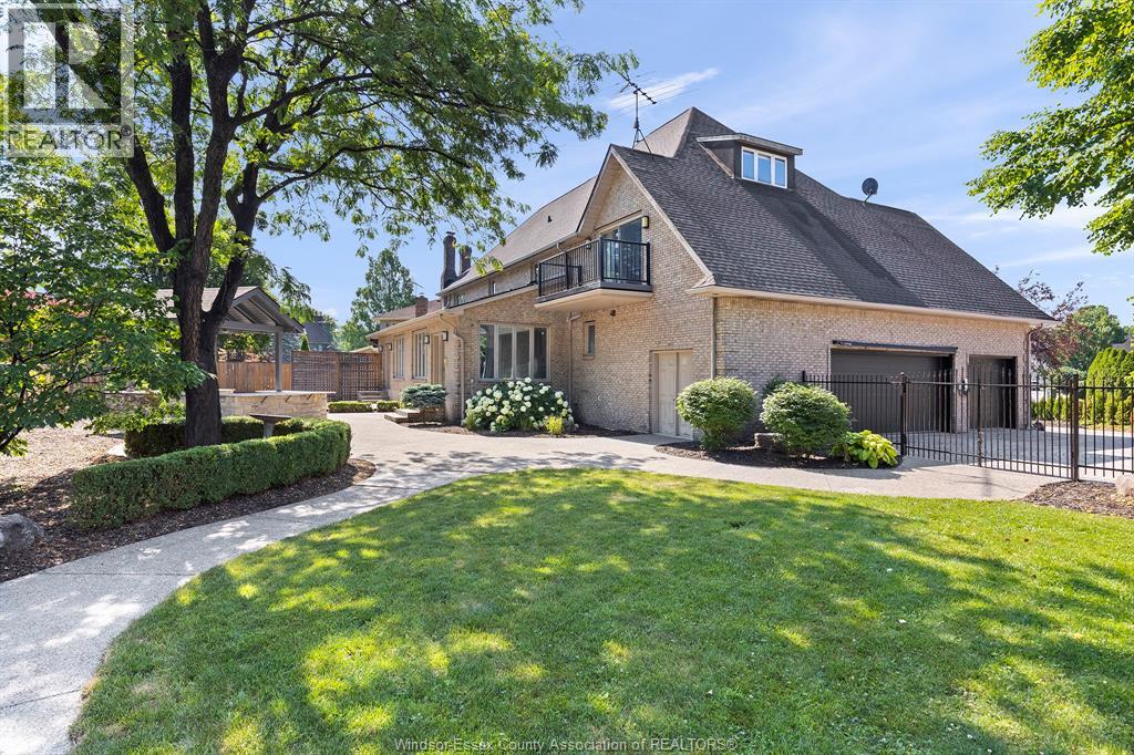 15 Fasan CRESCENT
