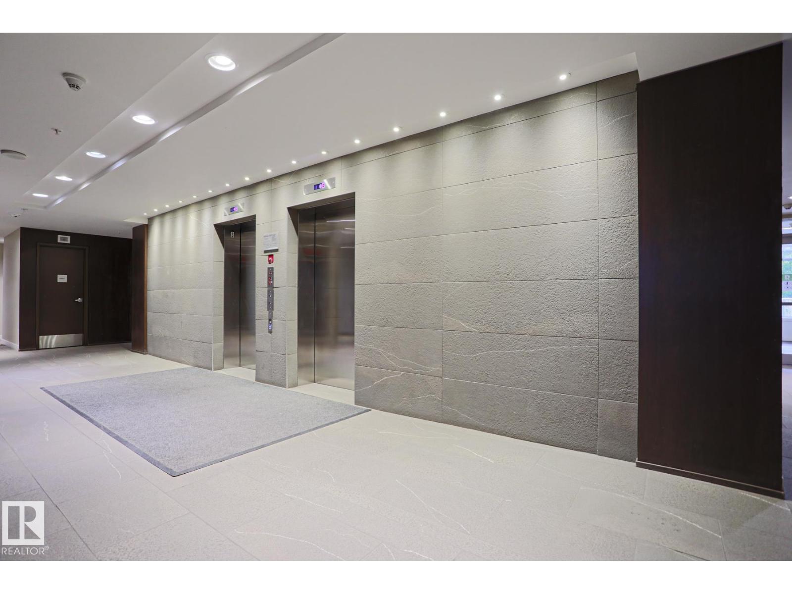 #212 2612 109 ST NW NW