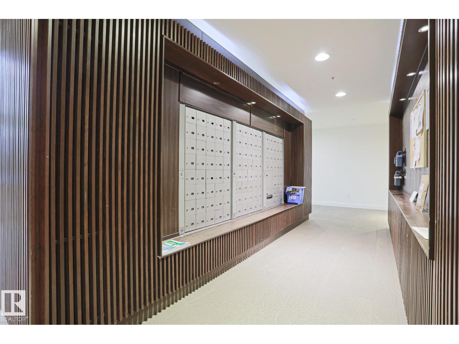 #212 2612 109 ST NW NW
