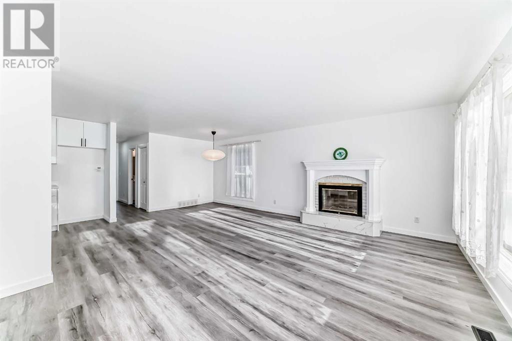32 Midland Place SE
