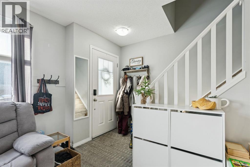 996 Windsong Drive SW