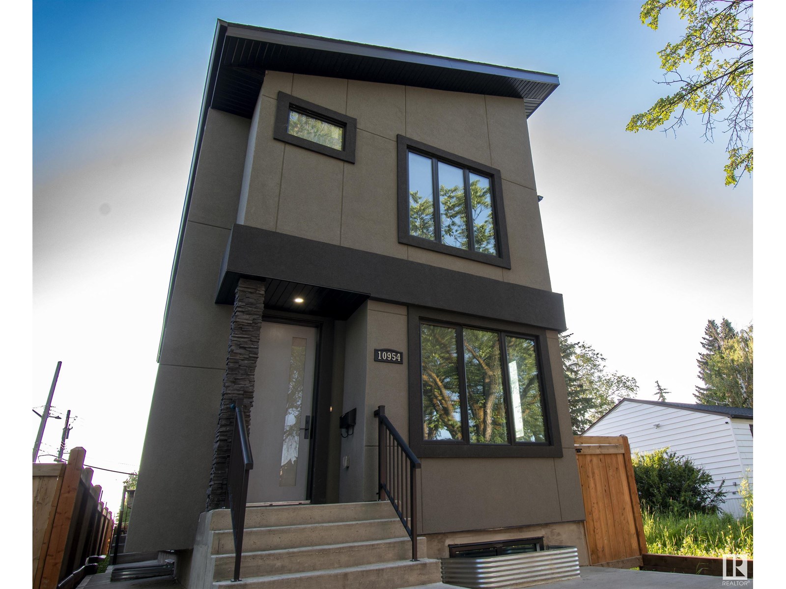 10954 135 ST NW
