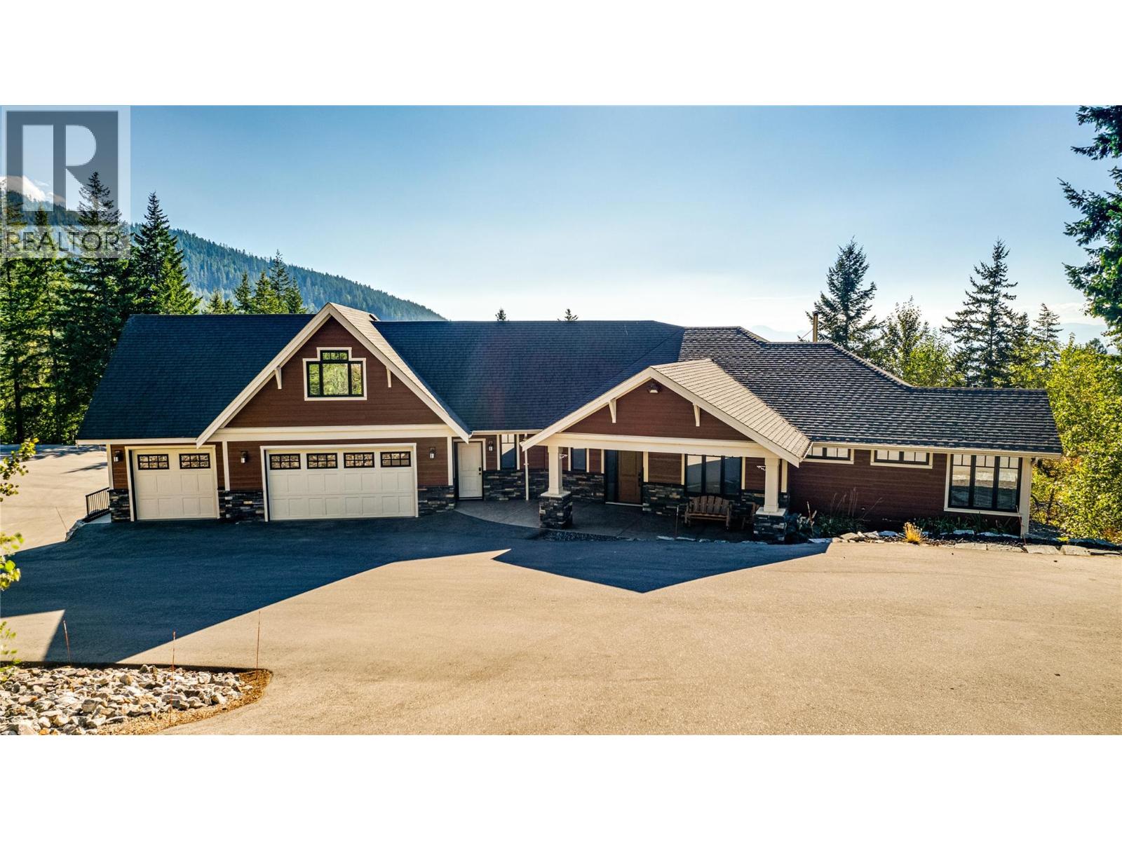 6054 Lynx Drive