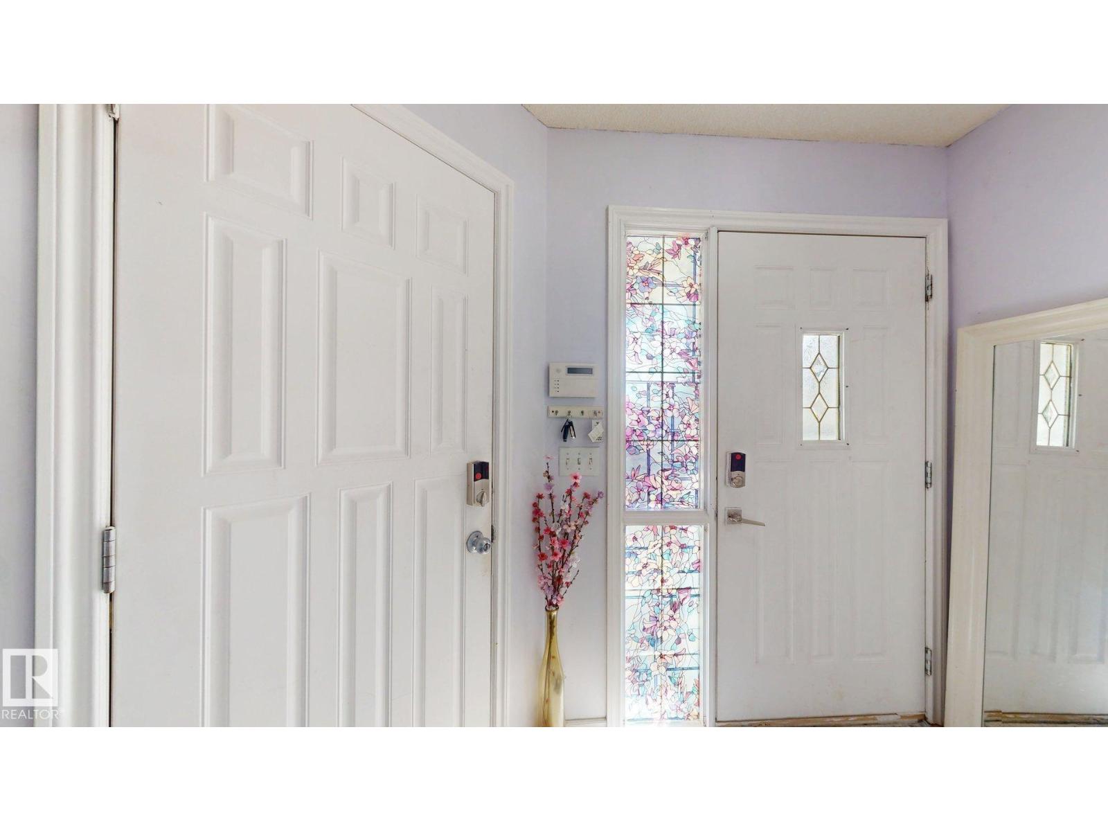 1808 36 AV NW NW
