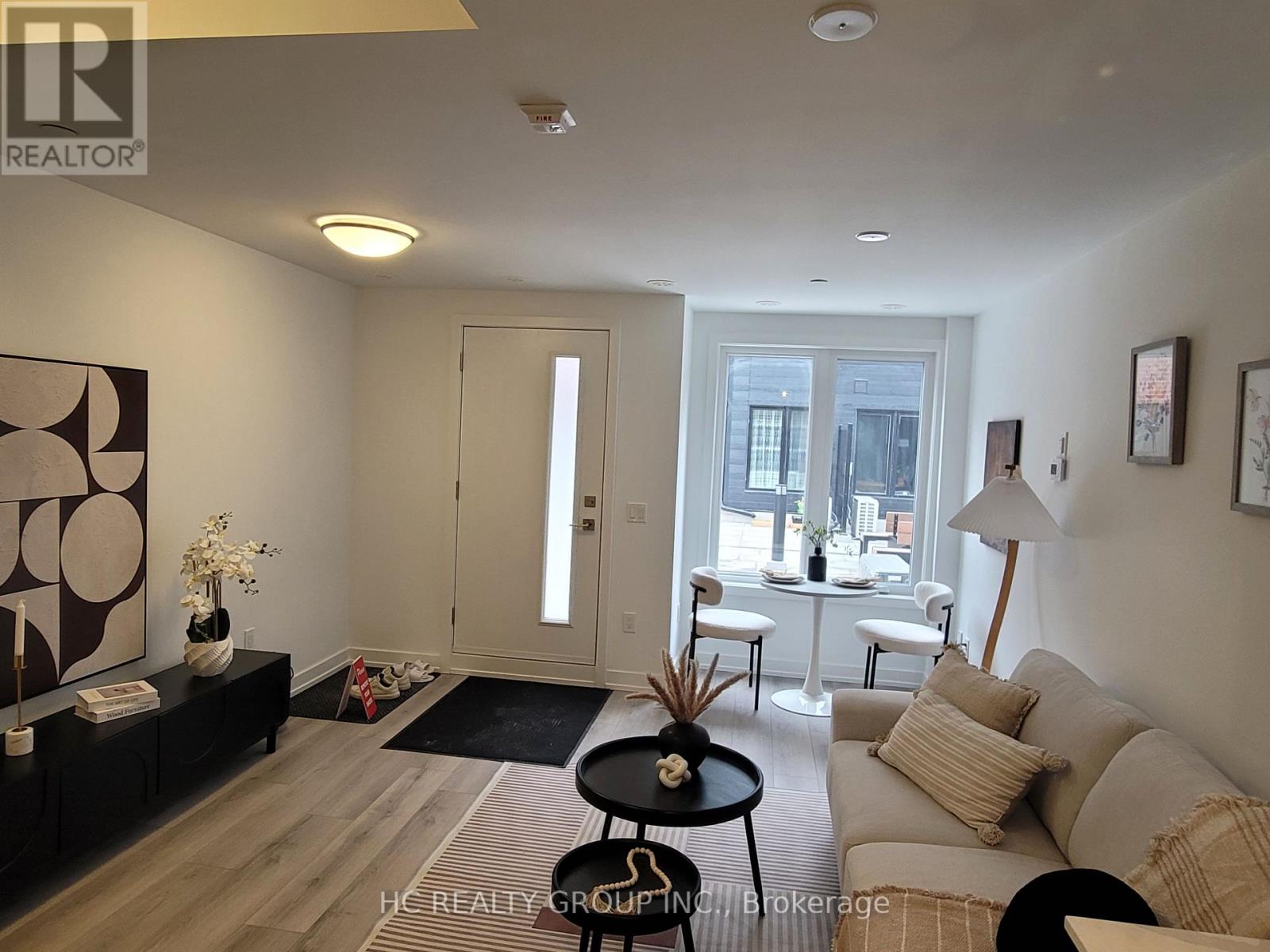 66 - 10 CALAMINT LANE