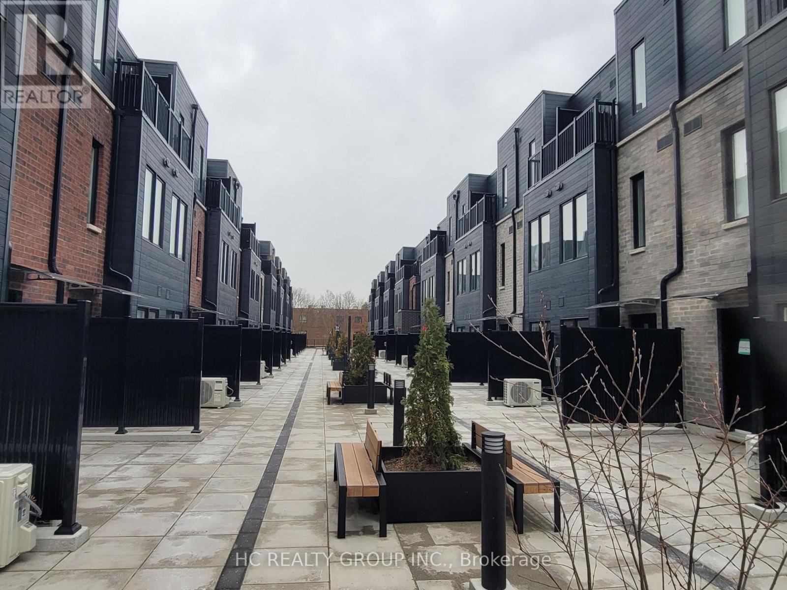 66 - 10 CALAMINT LANE