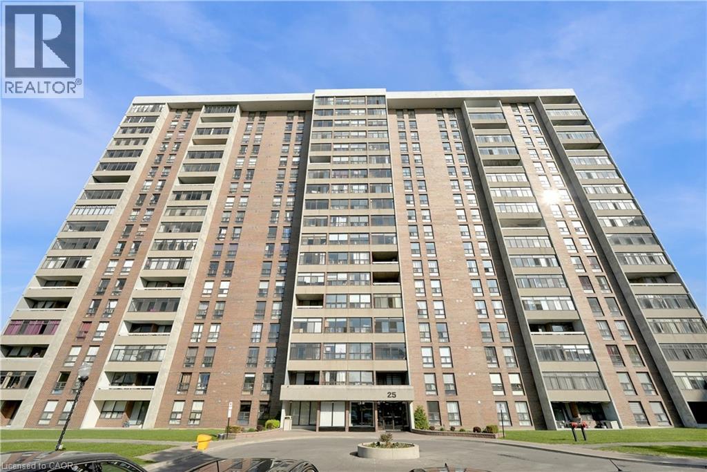 Photo 1 of 21 — 25 KENSINGTON Road Unit# 1612, Brampton, ON L6T3W8