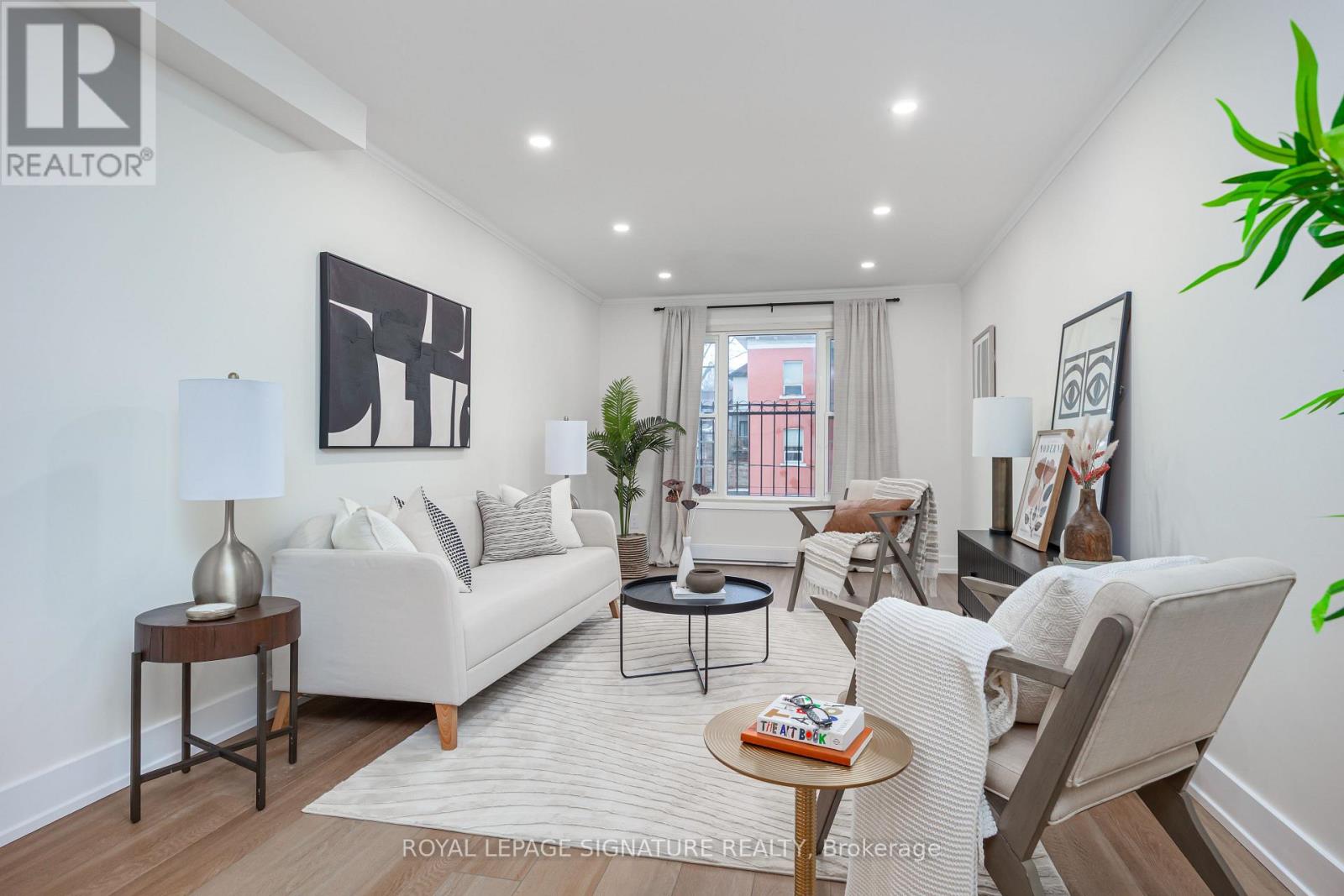 6 - 101 GLEN MANOR DRIVE